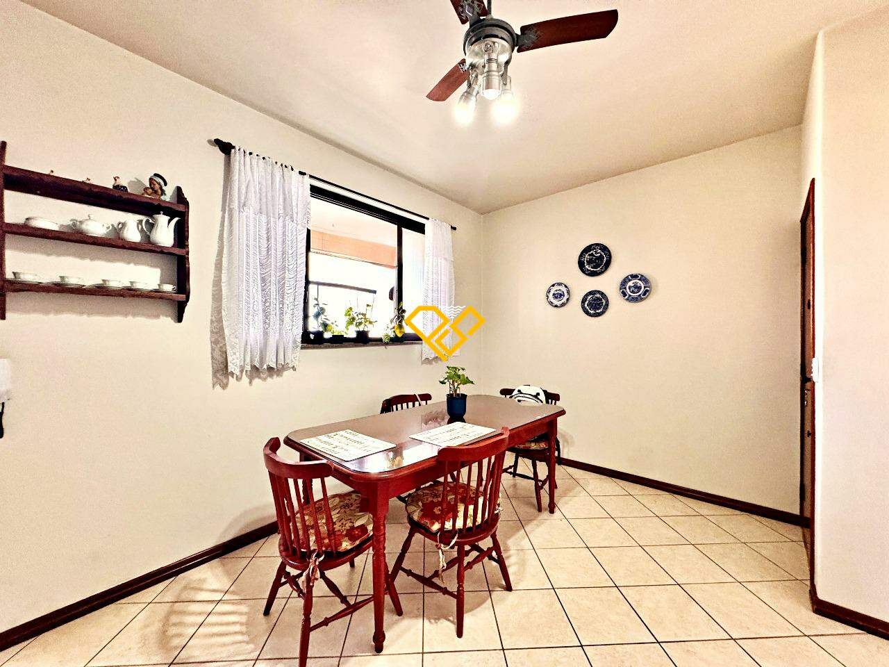 Apartamento para aluguel no Gonzaga: Copa