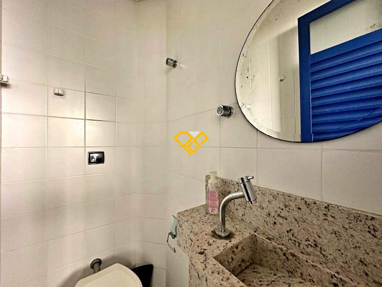 Apartamento à venda no Ponta da Praia: Wc de serviço