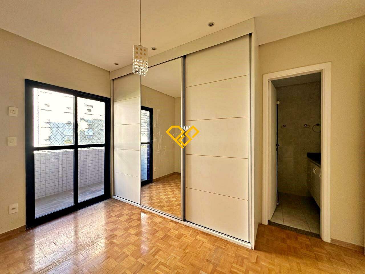 Apartamento à venda no Ponta da Praia: Suíte 2