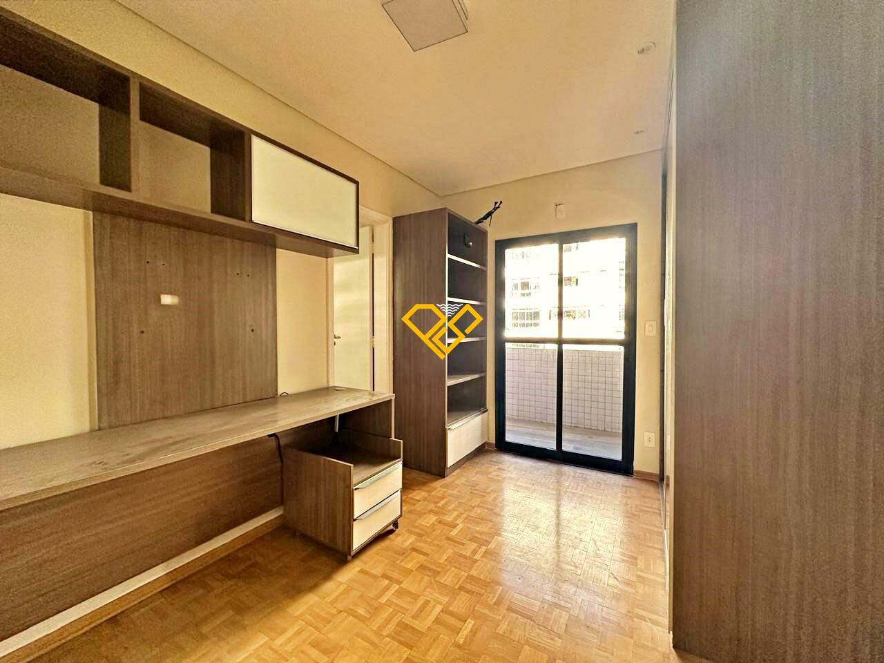 Apartamento à venda no Ponta da Praia: Suíte 3