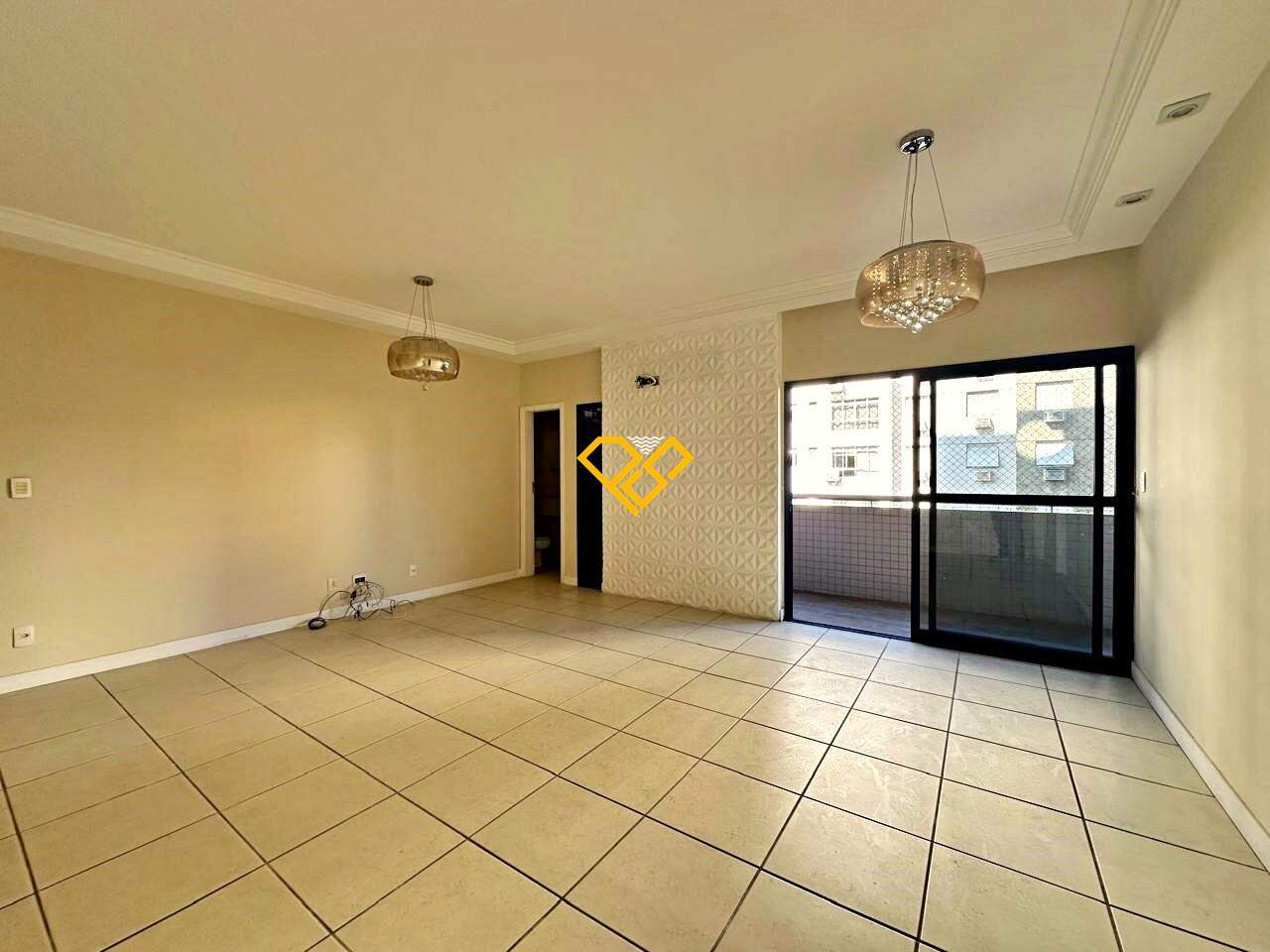 Apartamento à venda no Ponta da Praia: Sala