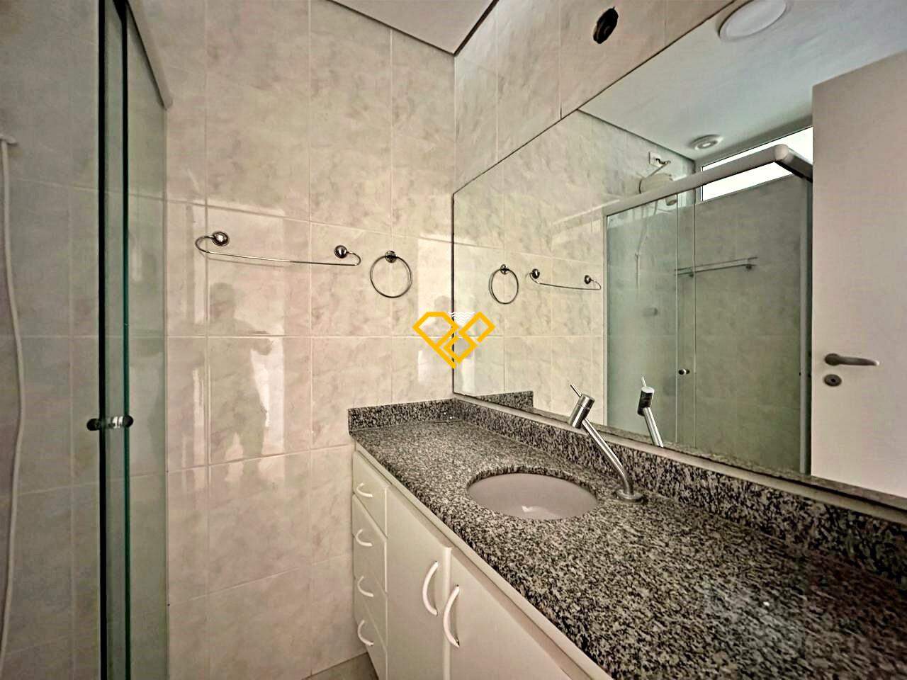 Apartamento à venda no Ponta da Praia: Wc suíte 2