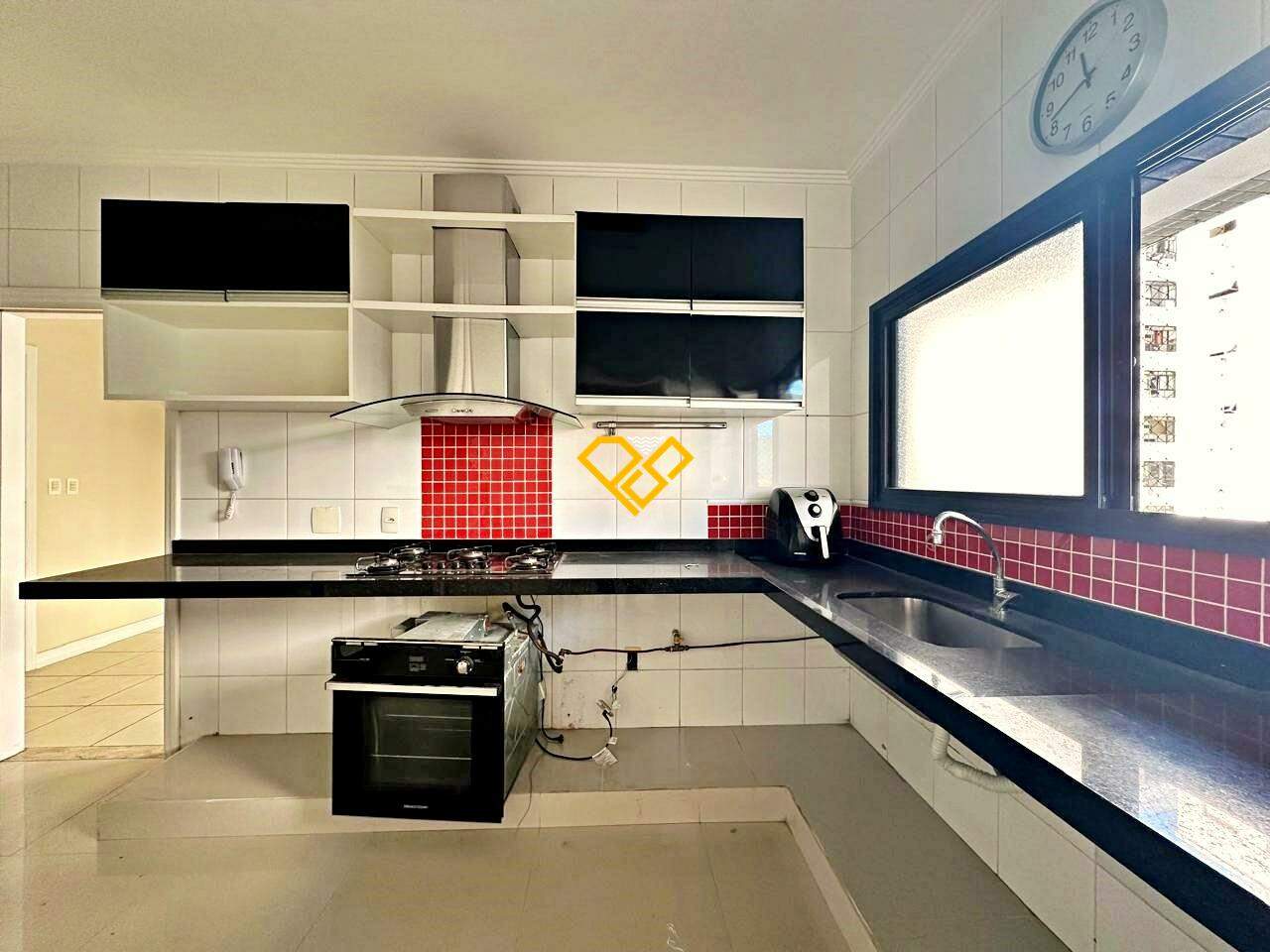 Apartamento à venda no Ponta da Praia: Cozinha