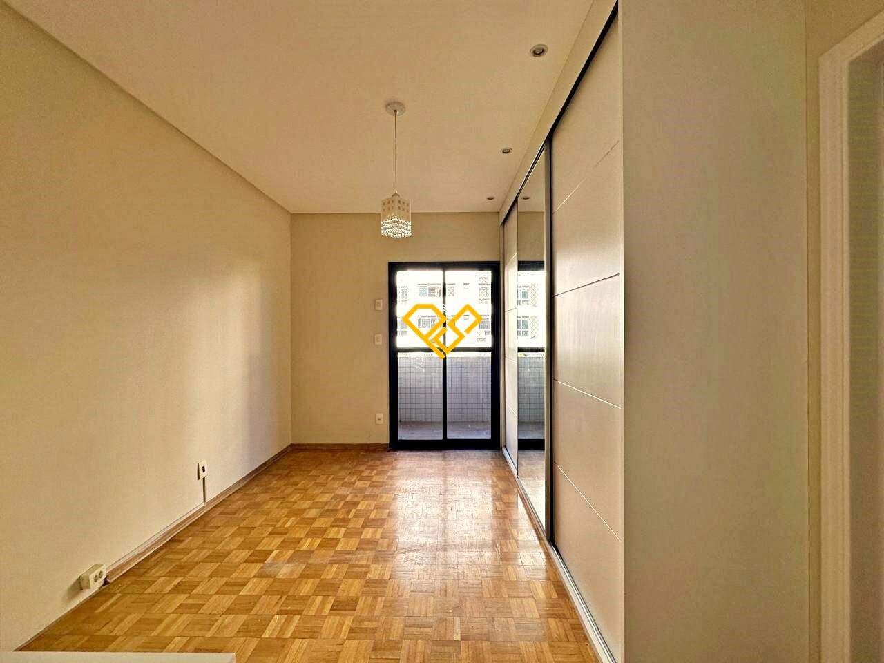 Apartamento à venda no Ponta da Praia: Suíte 2