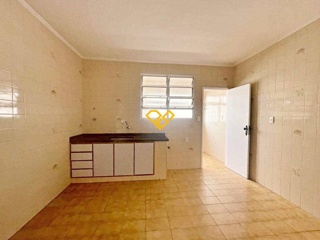 Apartamento para aluguel no Embaré: Cozinha