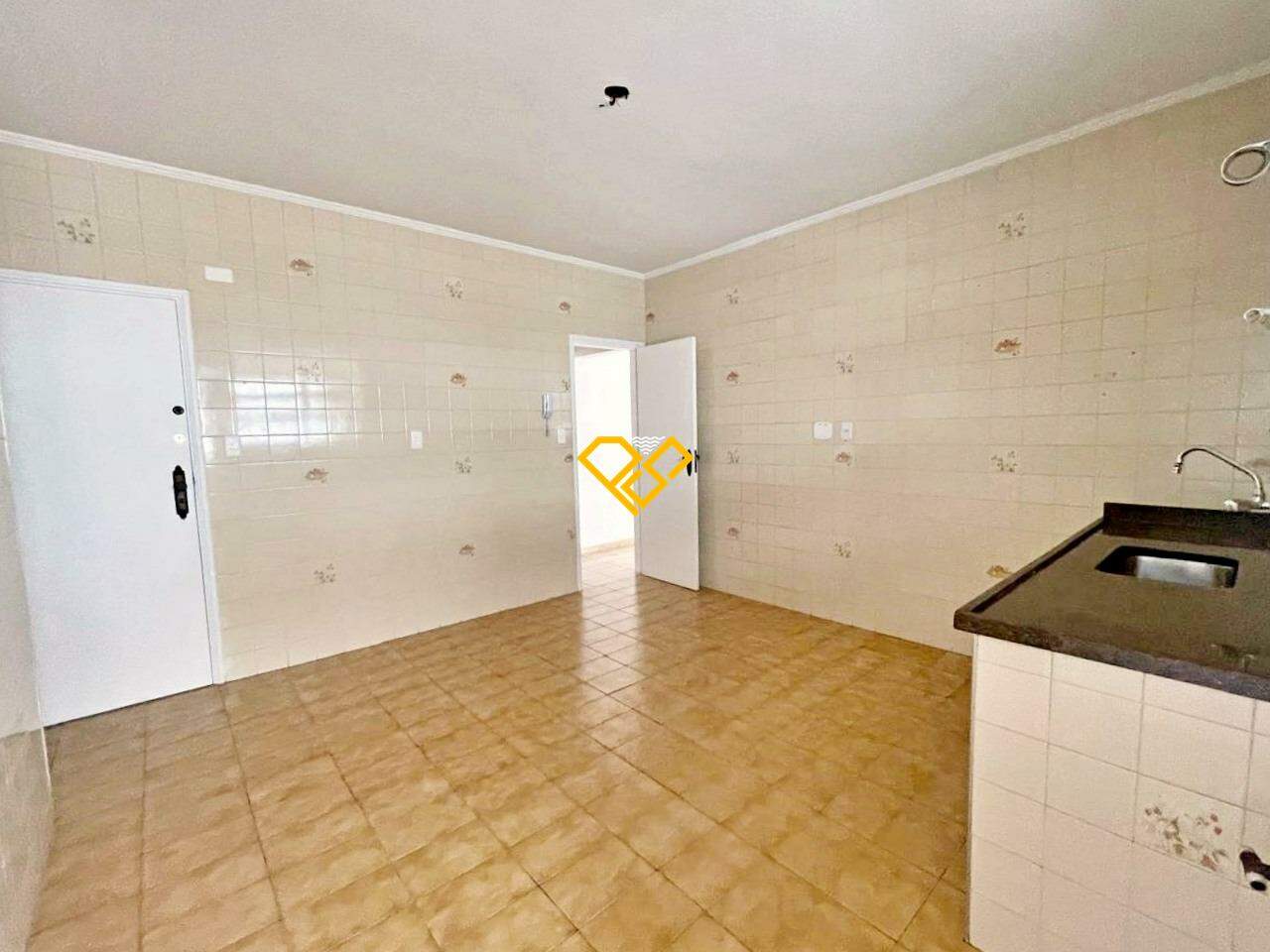 Apartamento para aluguel no Embaré: Cozinha