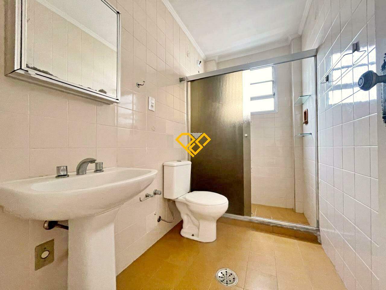 Apartamento para aluguel no Embaré: Wc social