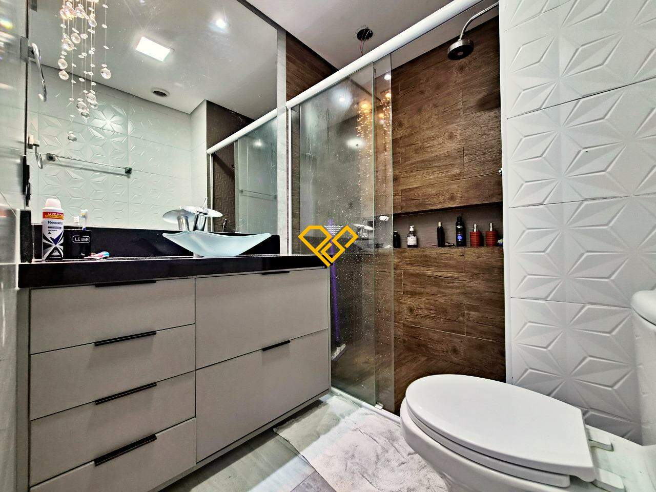 Apartamento Duplex à venda no José Menino: Wc suíite 1