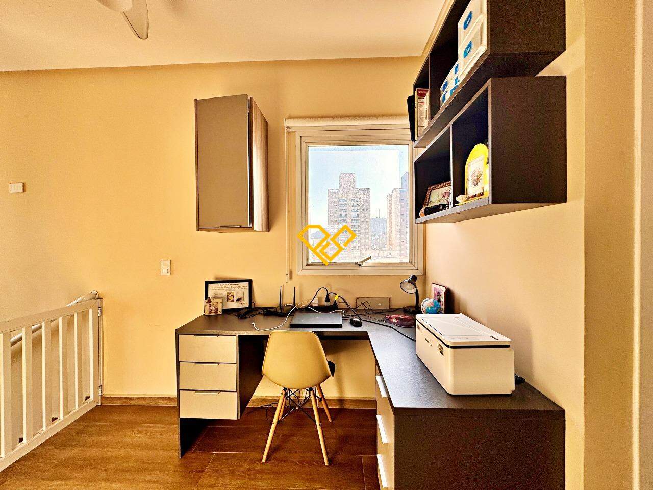 Apartamento Duplex à venda no José Menino: Escritório