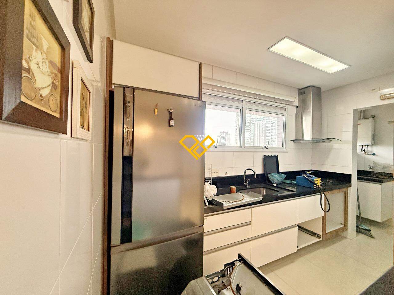 Apartamento à venda no Gonzaga: Cozinha