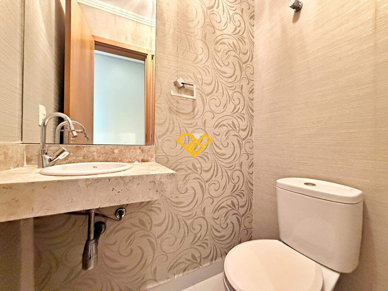 Apartamento à venda no Gonzaga: Lavabo