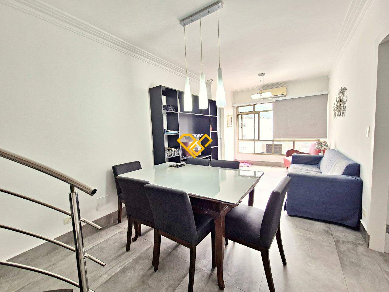 Cobertura à venda no Marapé: Sala 1° piso