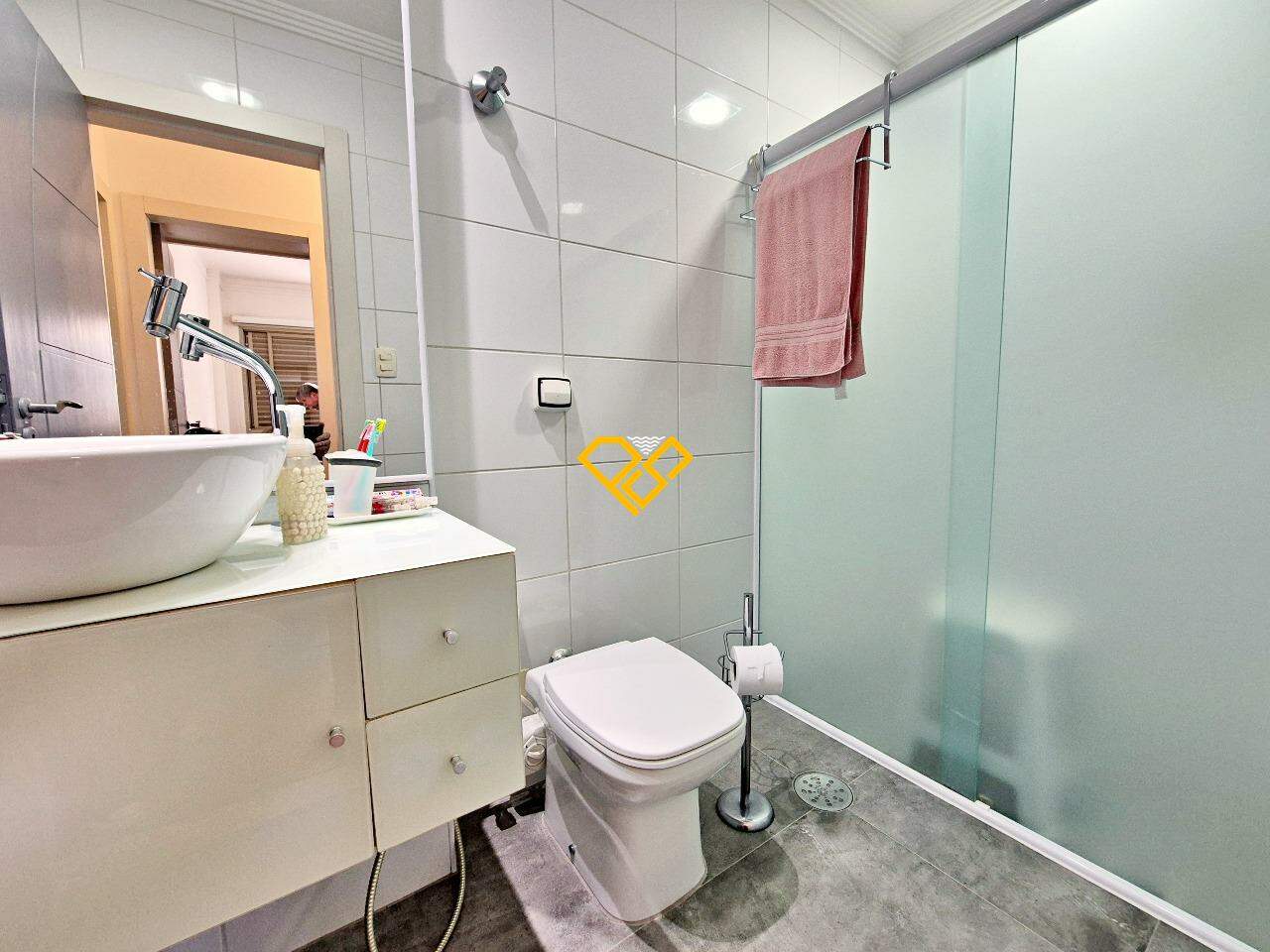 Cobertura à venda no Marapé: Wc social