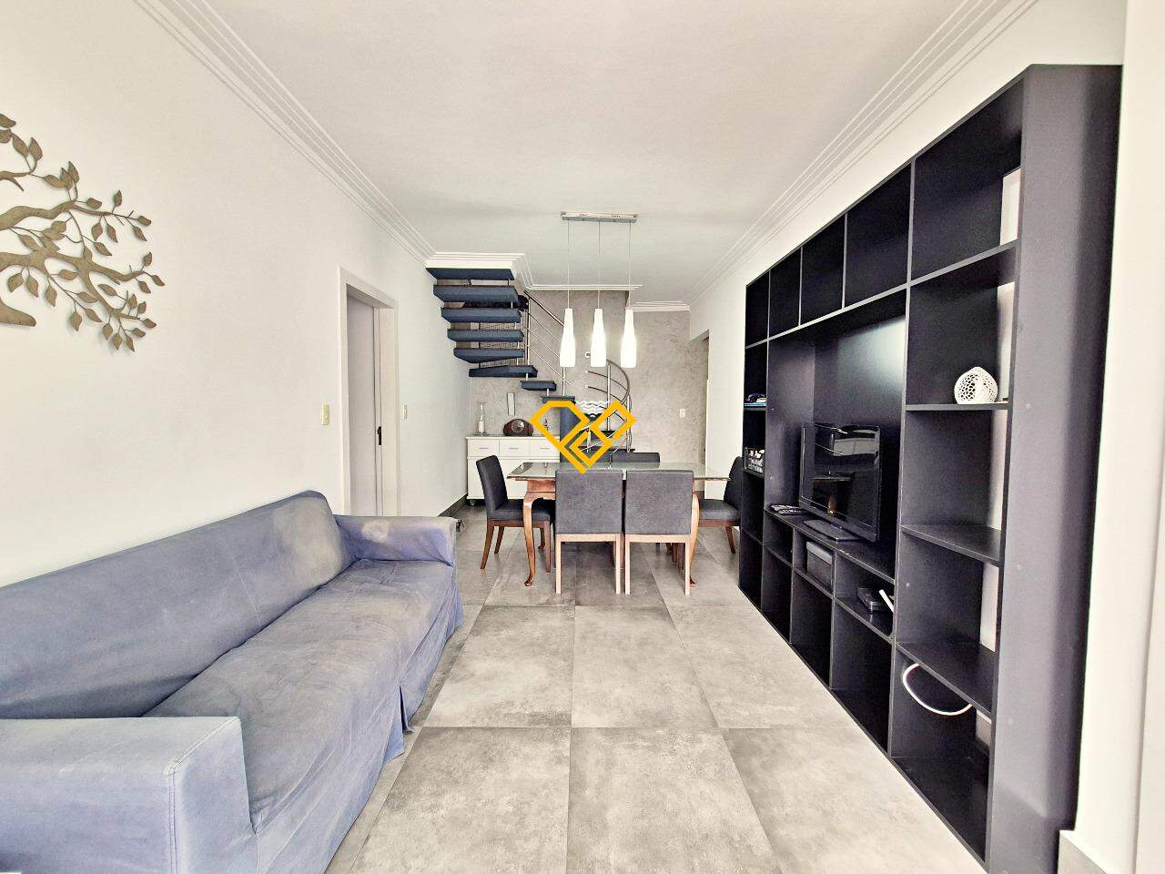 Cobertura à venda no Marapé: Sala 1° piso