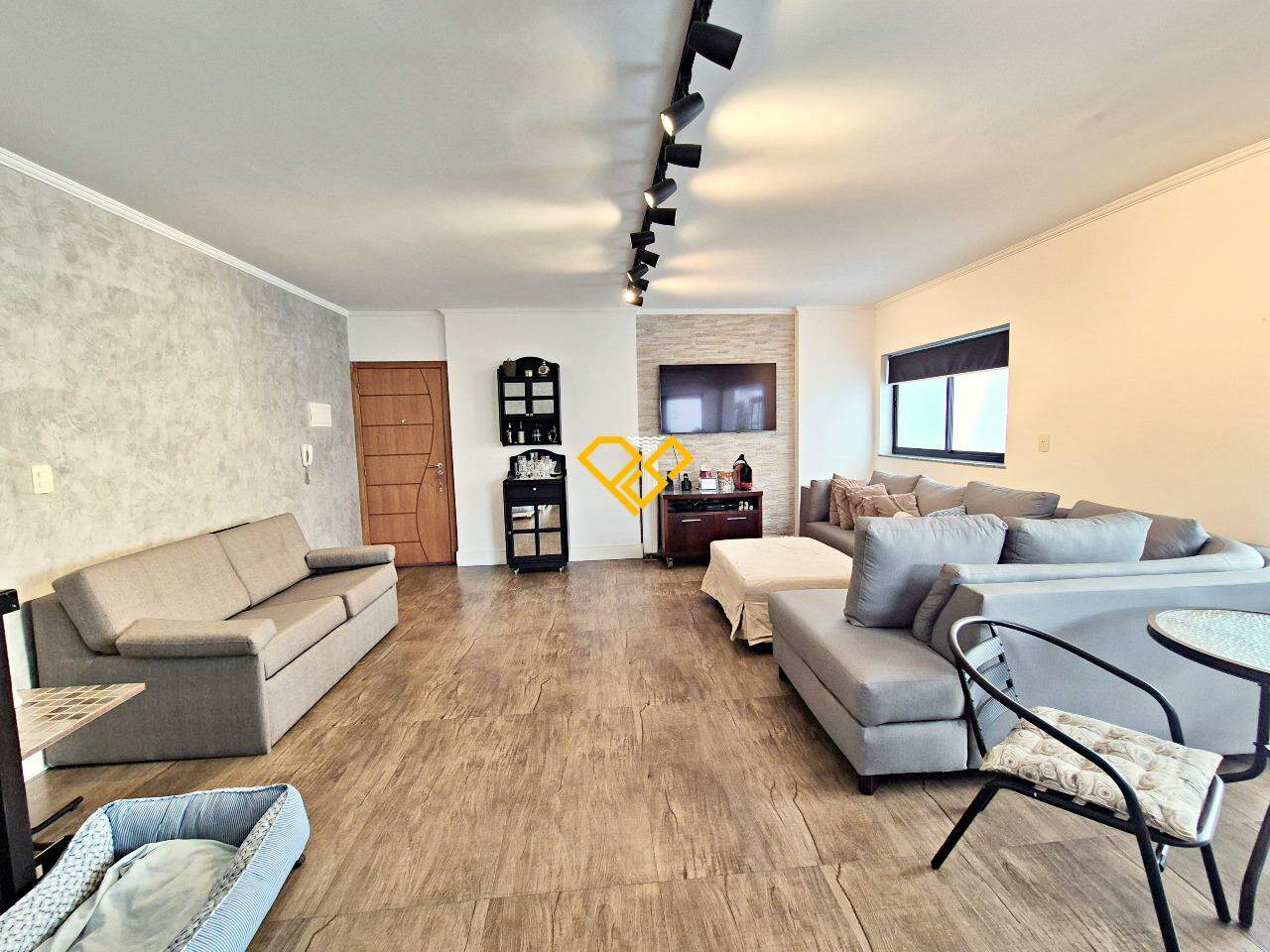 Cobertura à venda no Marapé: Sala 2° piso