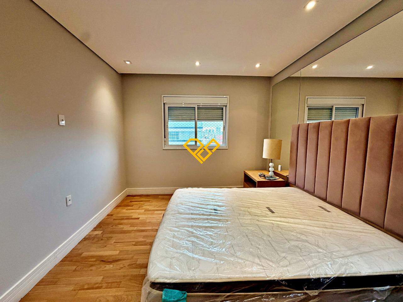 Apartamento para aluguel no Embaré: Suíte 1 - master