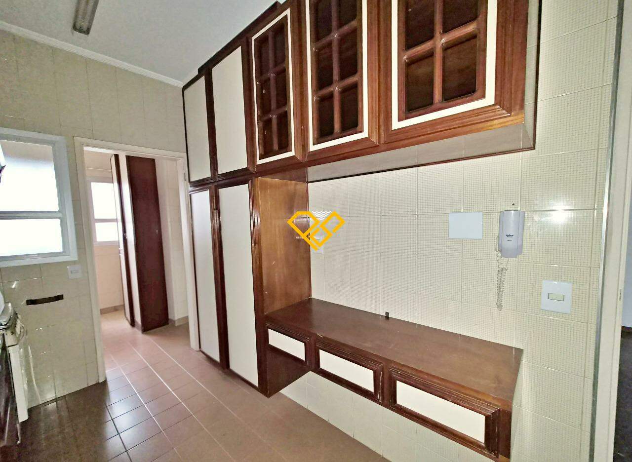 Apartamento para aluguel no José Menino: Cozinha