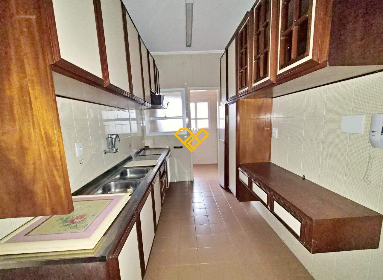 Apartamento para aluguel no José Menino: Cozinha