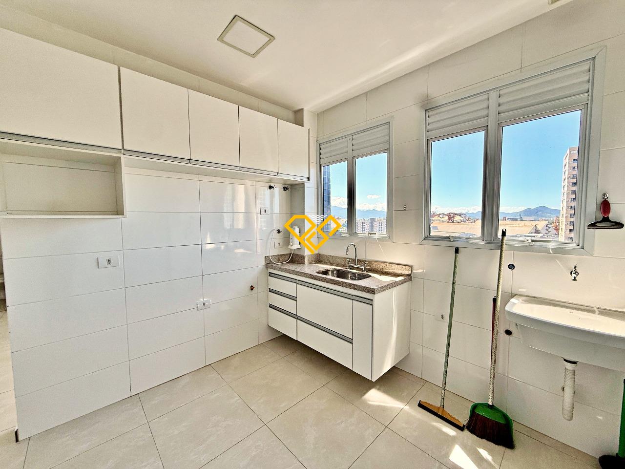 Apartamento à venda no Ponta da Praia: Cozinha