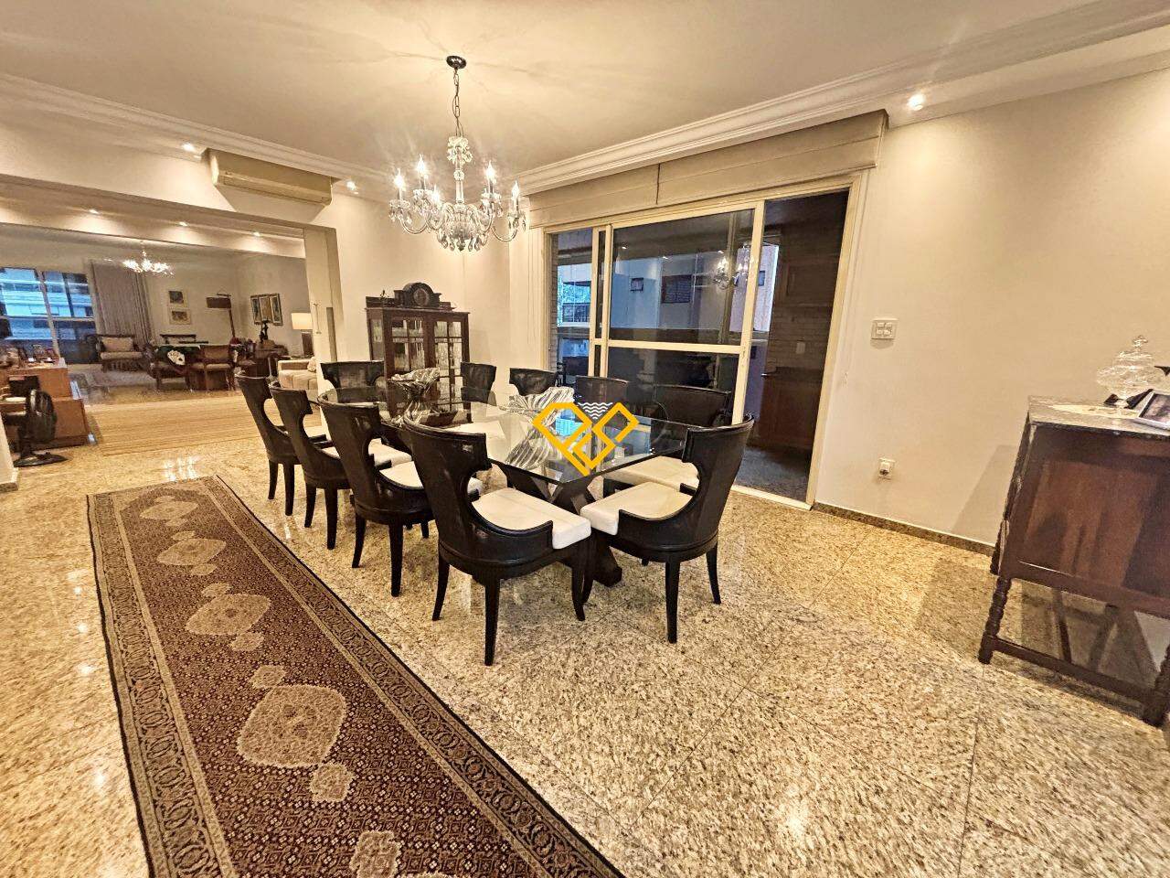 Apartamento à venda no Embaré: Sala