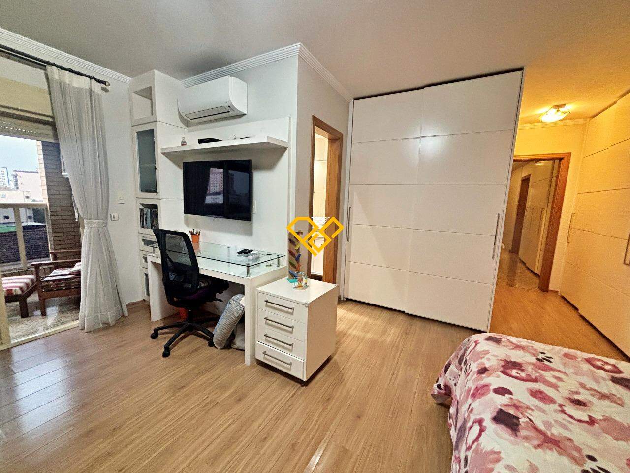 Apartamento à venda no Embaré: Suíte 4