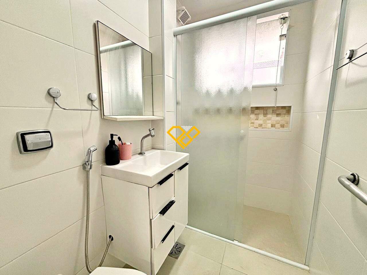 Apartamento à venda no Pompéia: Wc social