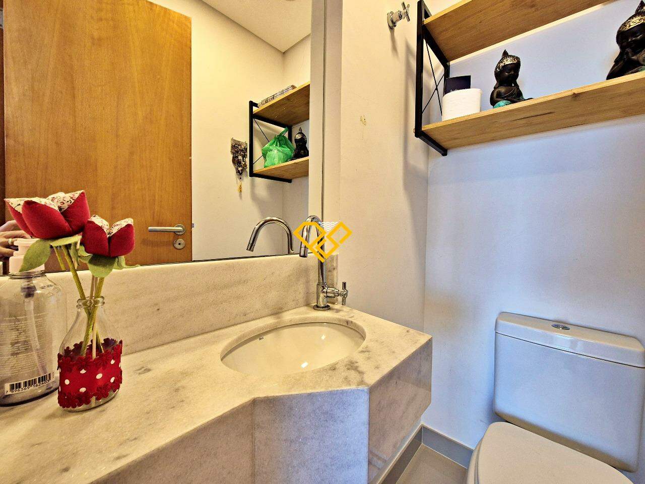Apartamento à venda no Vila Mathias: Lavabo