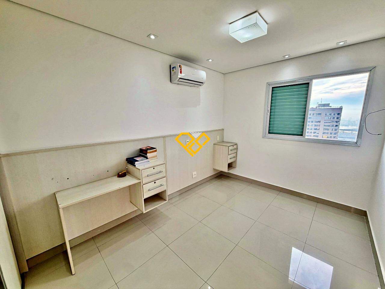Apartamento para aluguel no Ponta da Praia: Suíte 2