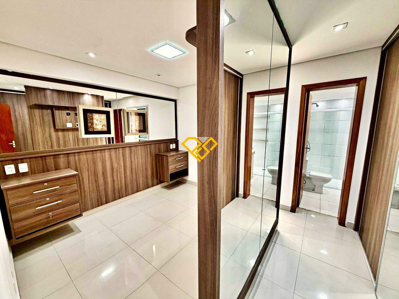 Apartamento para aluguel no Ponta da Praia: Suíte 3