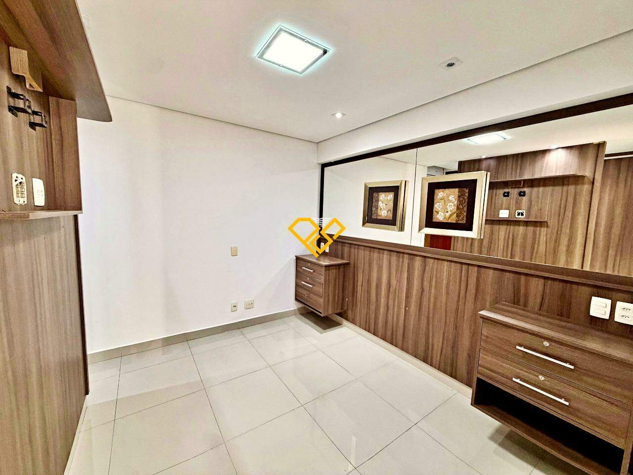 Apartamento para aluguel no Ponta da Praia: Suíte 3