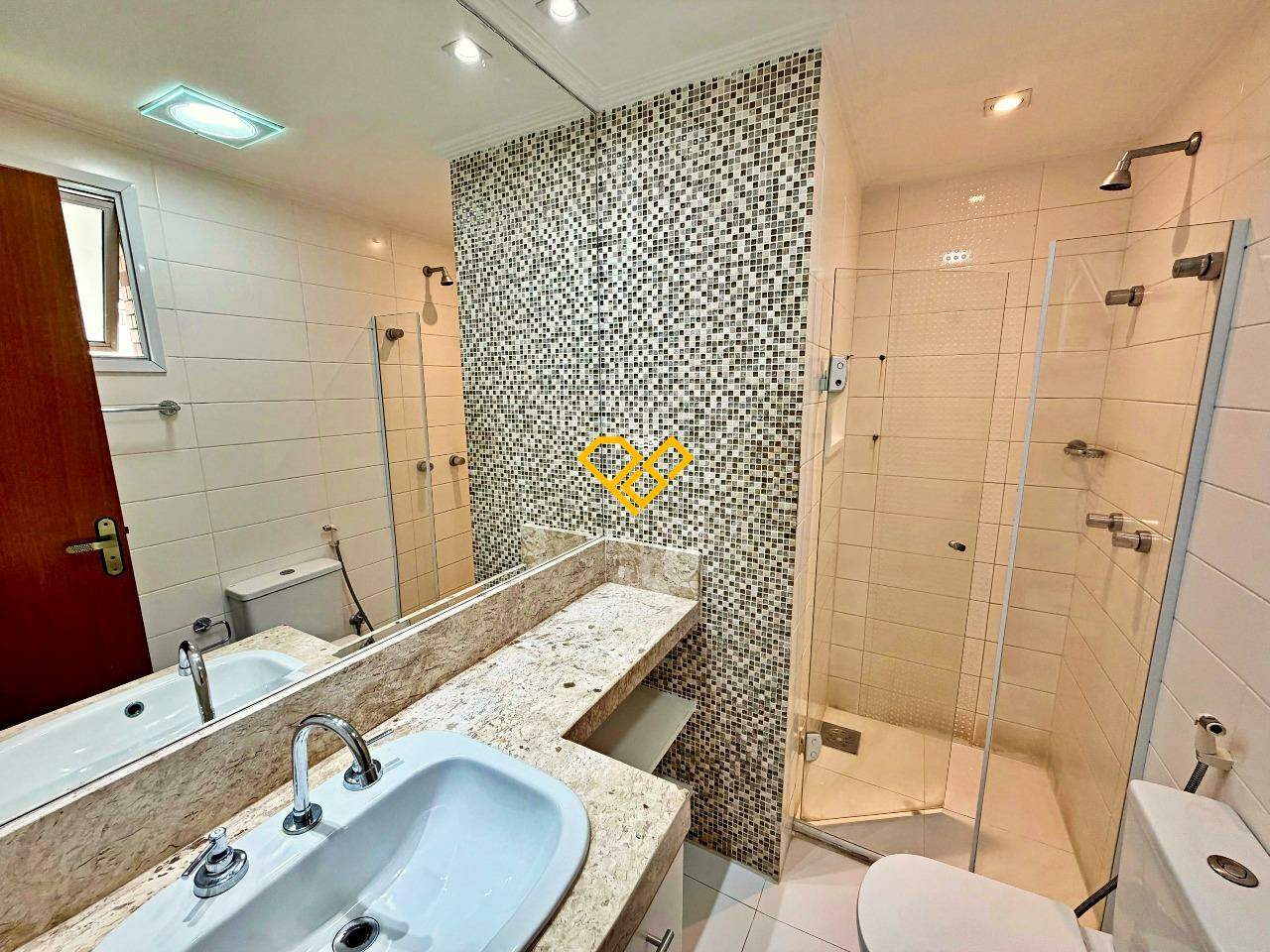 Apartamento para aluguel no Ponta da Praia: Wc suíte 1