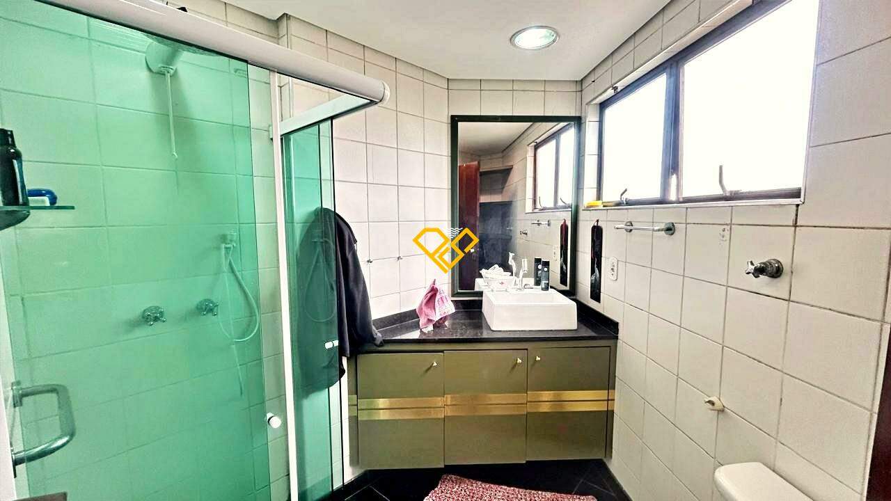 Apartamento à venda no Ponta da Praia: Wc suíte
