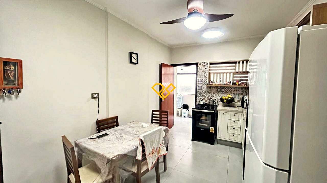 Apartamento à venda no Ponta da Praia: Cozinha