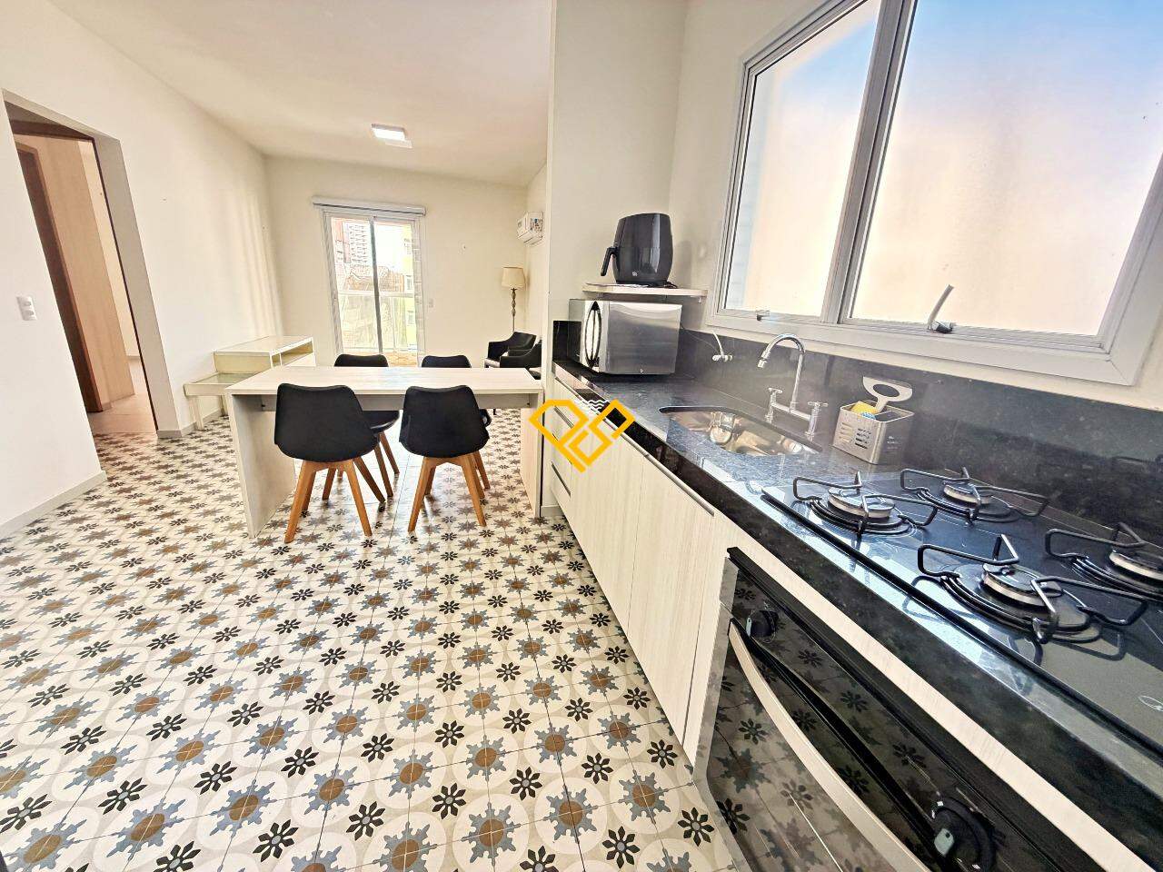 Apartamento para aluguel no Ponta da Praia: Cozinha