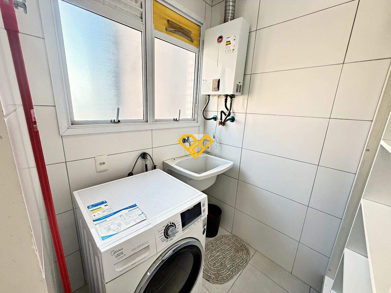 Apartamento para aluguel no Ponta da Praia: Área de serviço