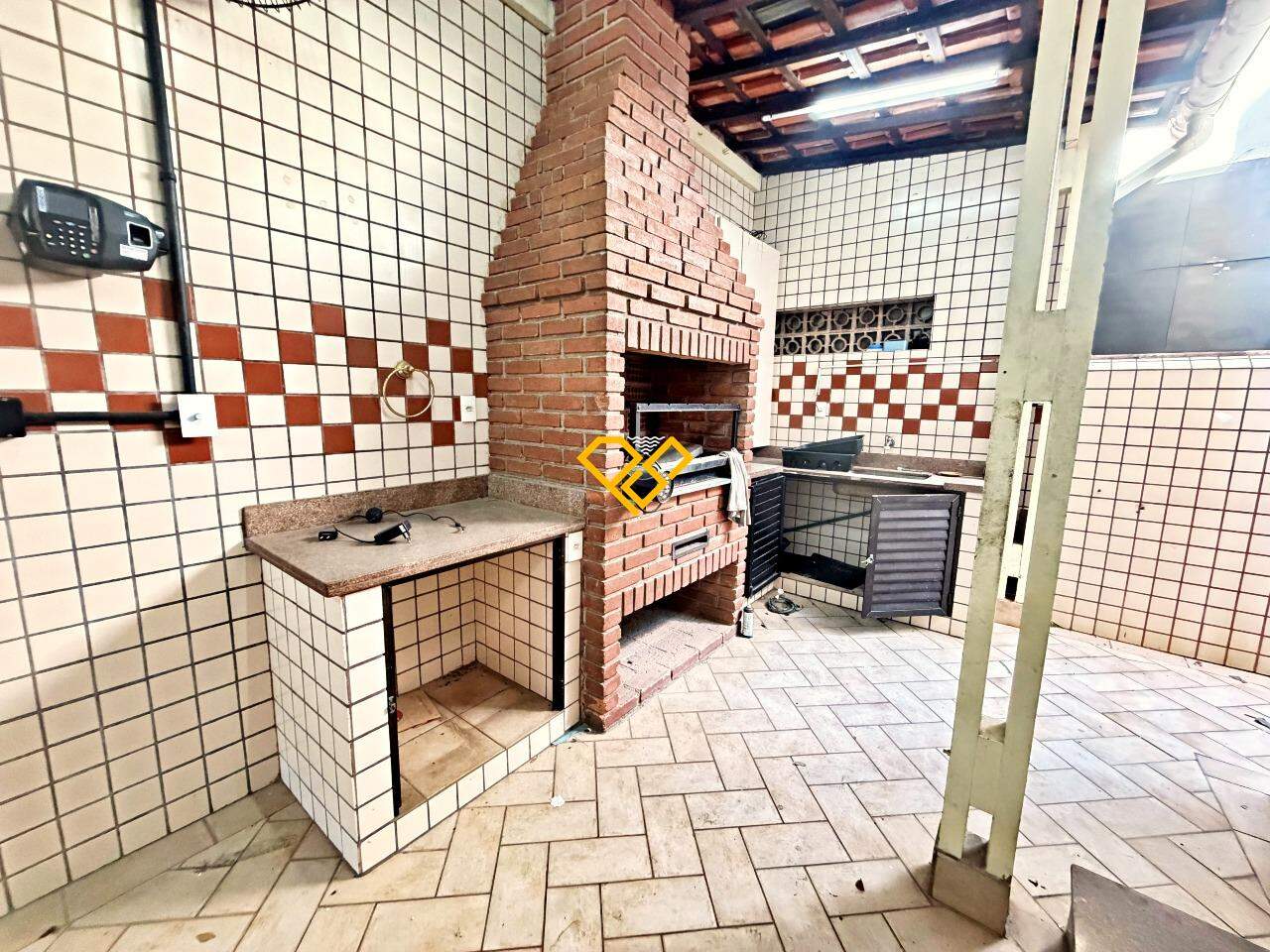 Casa à venda no Ponta da Praia: Churrasqueira