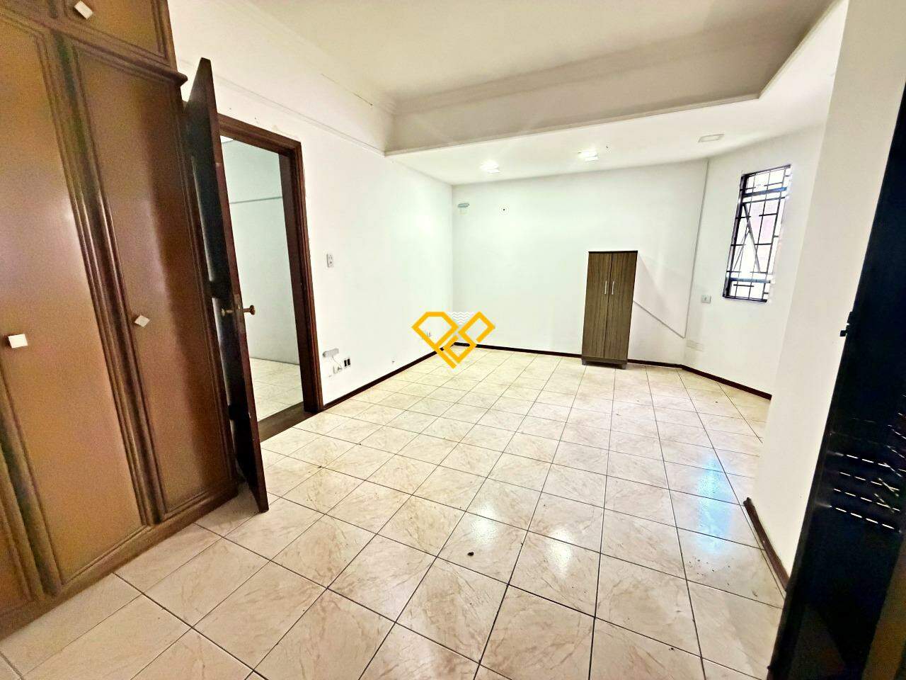 Casa à venda no Ponta da Praia: