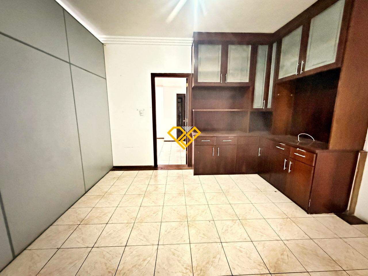 Casa à venda no Ponta da Praia: