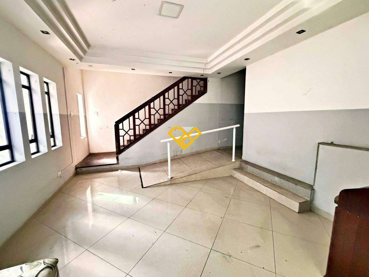 Casa à venda no Ponta da Praia: Sala