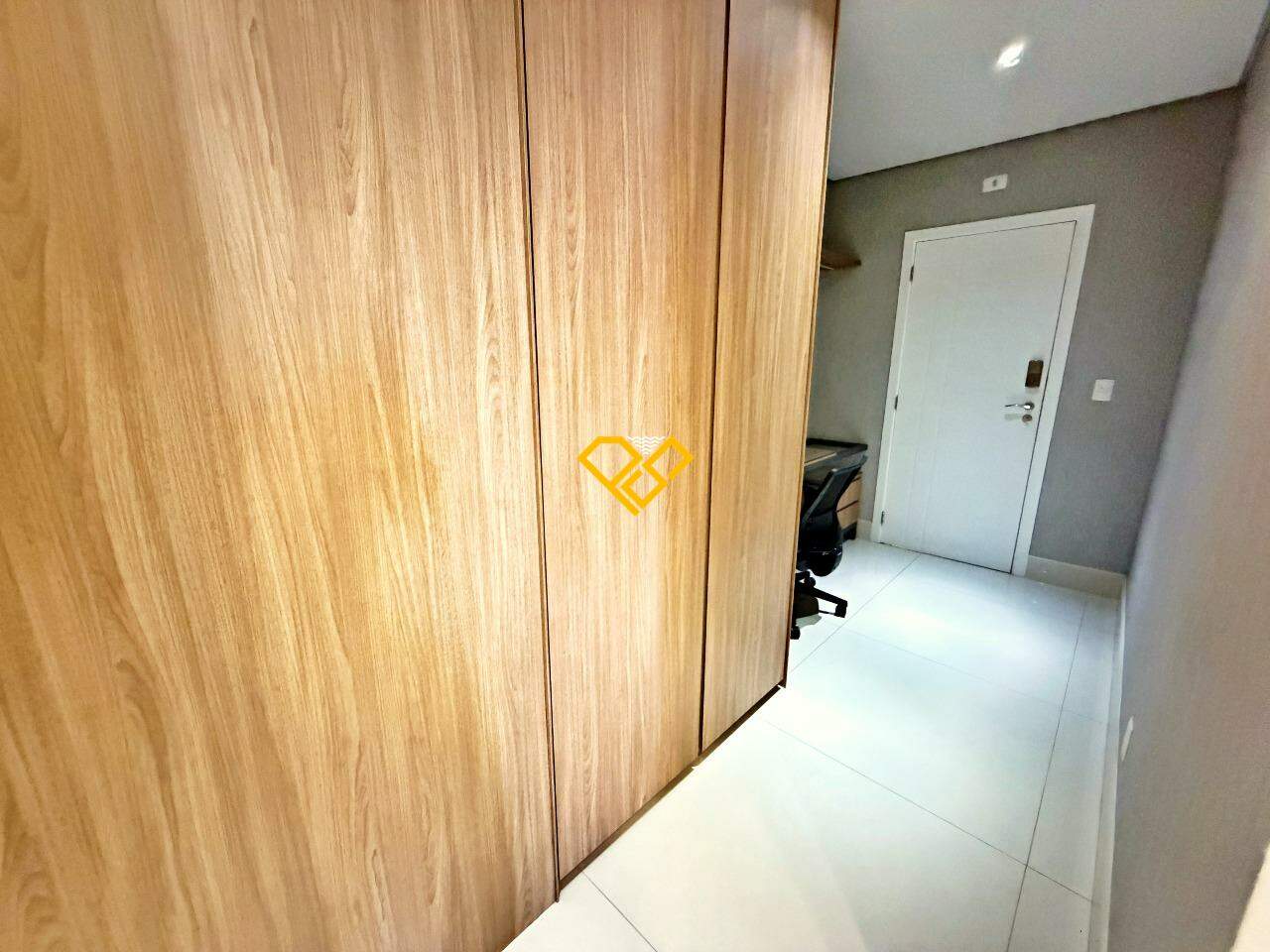 Apartamento para aluguel no Aparecida: Entrada - escritório