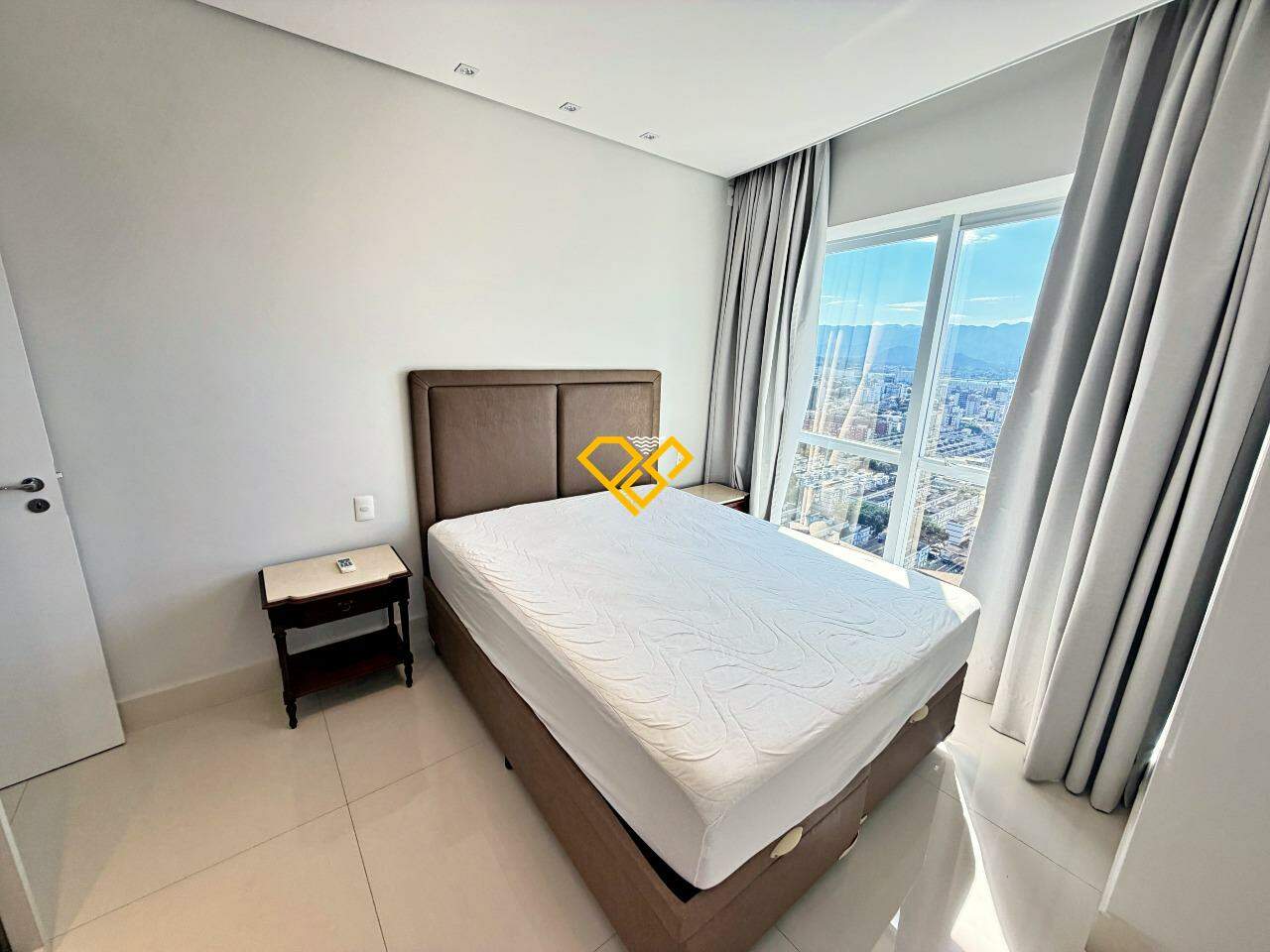 Apartamento para aluguel no Aparecida: Dormitório 1 - suíte
