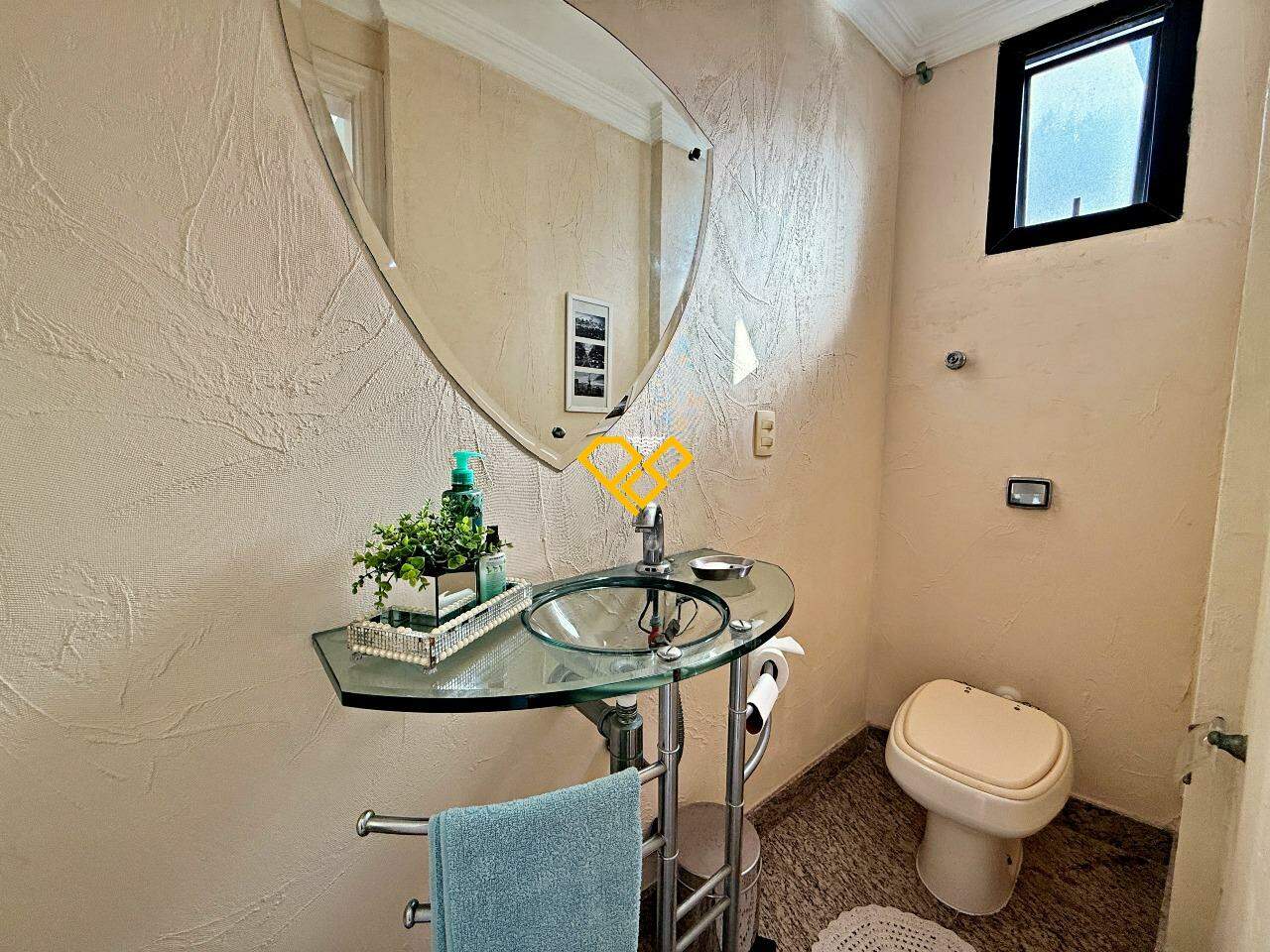 Apartamento à venda no Gonzaga: Lavabo