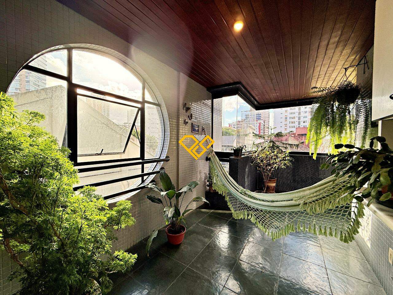 Apartamento à venda no Gonzaga: Varanda