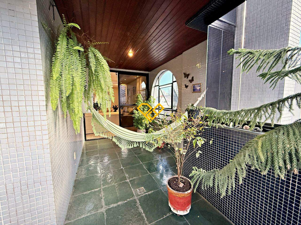 Apartamento à venda no Gonzaga: Varanda