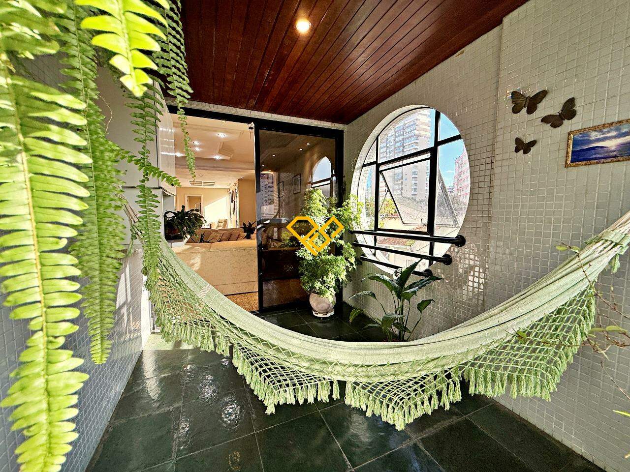 Apartamento à venda no Gonzaga: Varanda