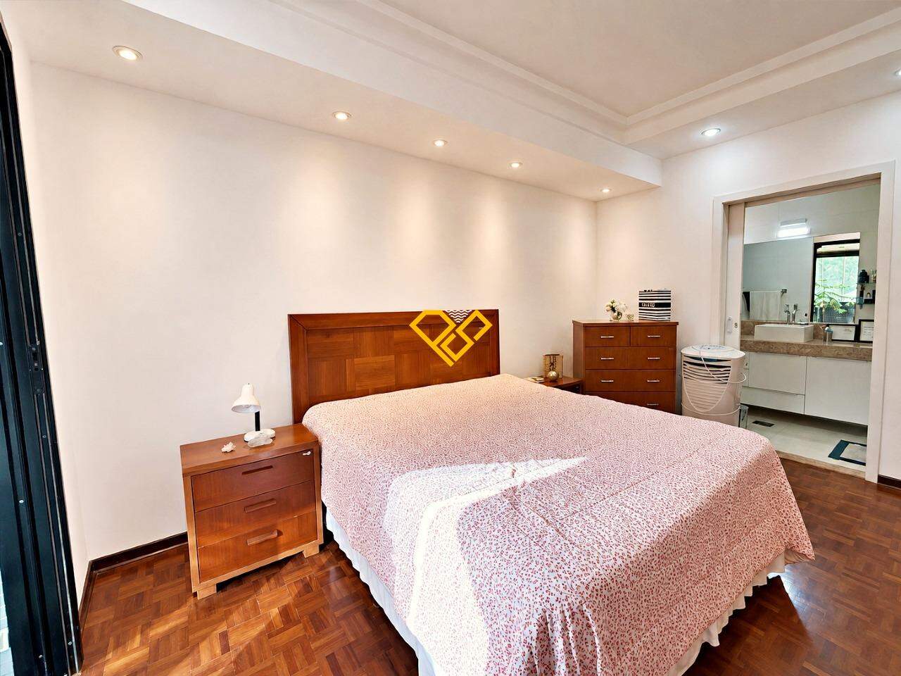 Apartamento à venda no Gonzaga: Dormitório 1 - suite