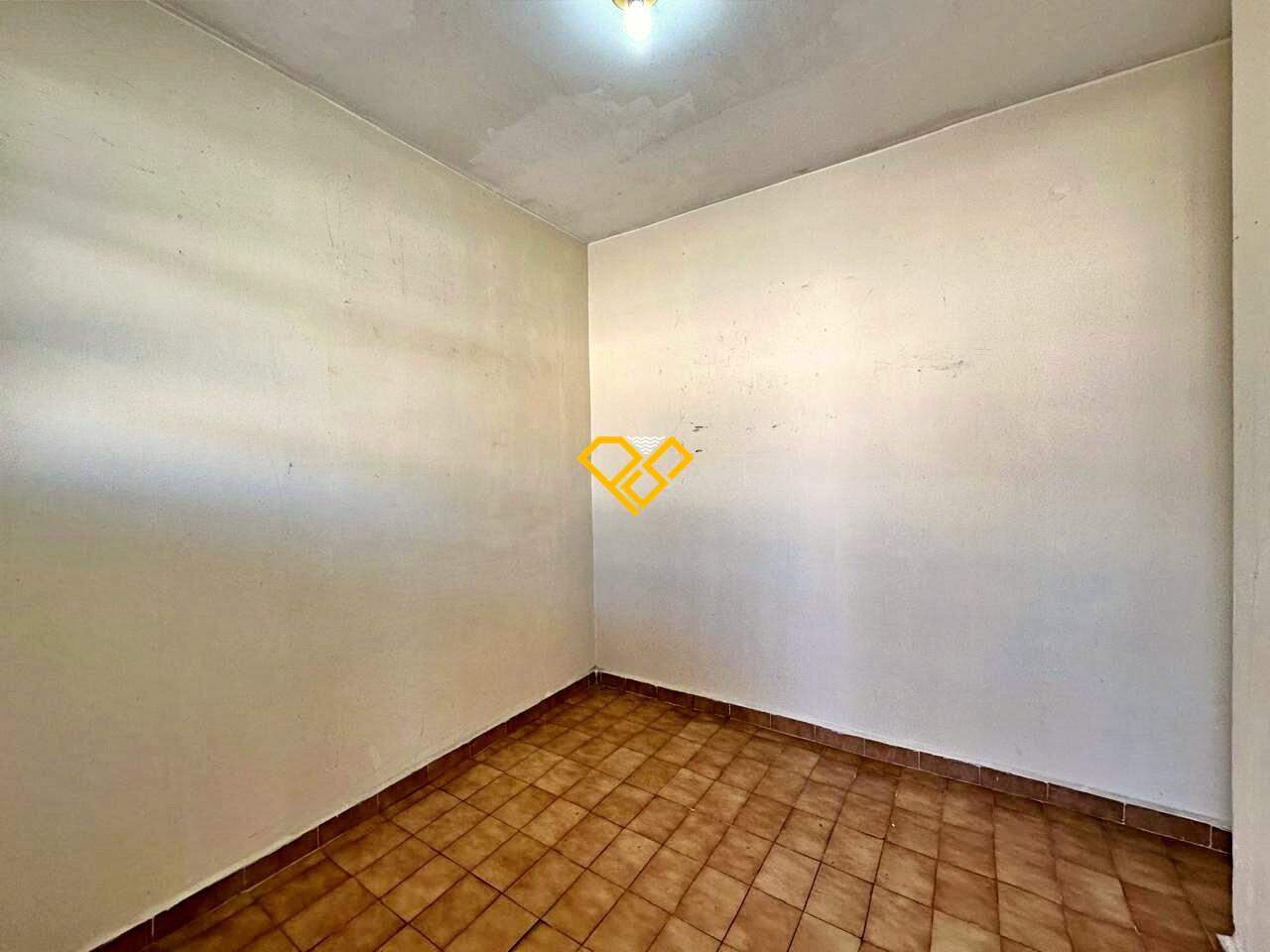 Apartamento à venda no Gonzaga: Dependência