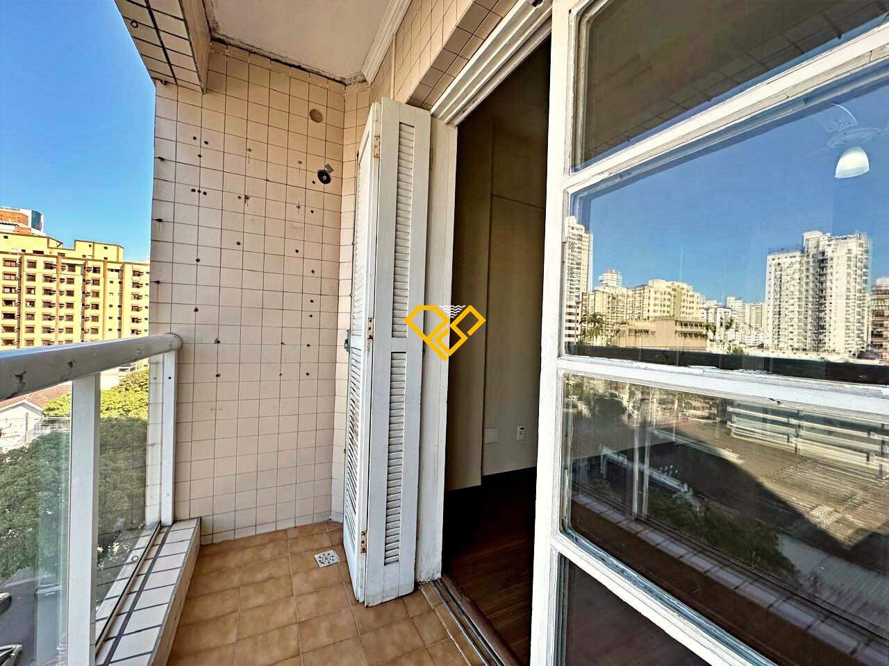 Apartamento à venda no Gonzaga: Varanda
