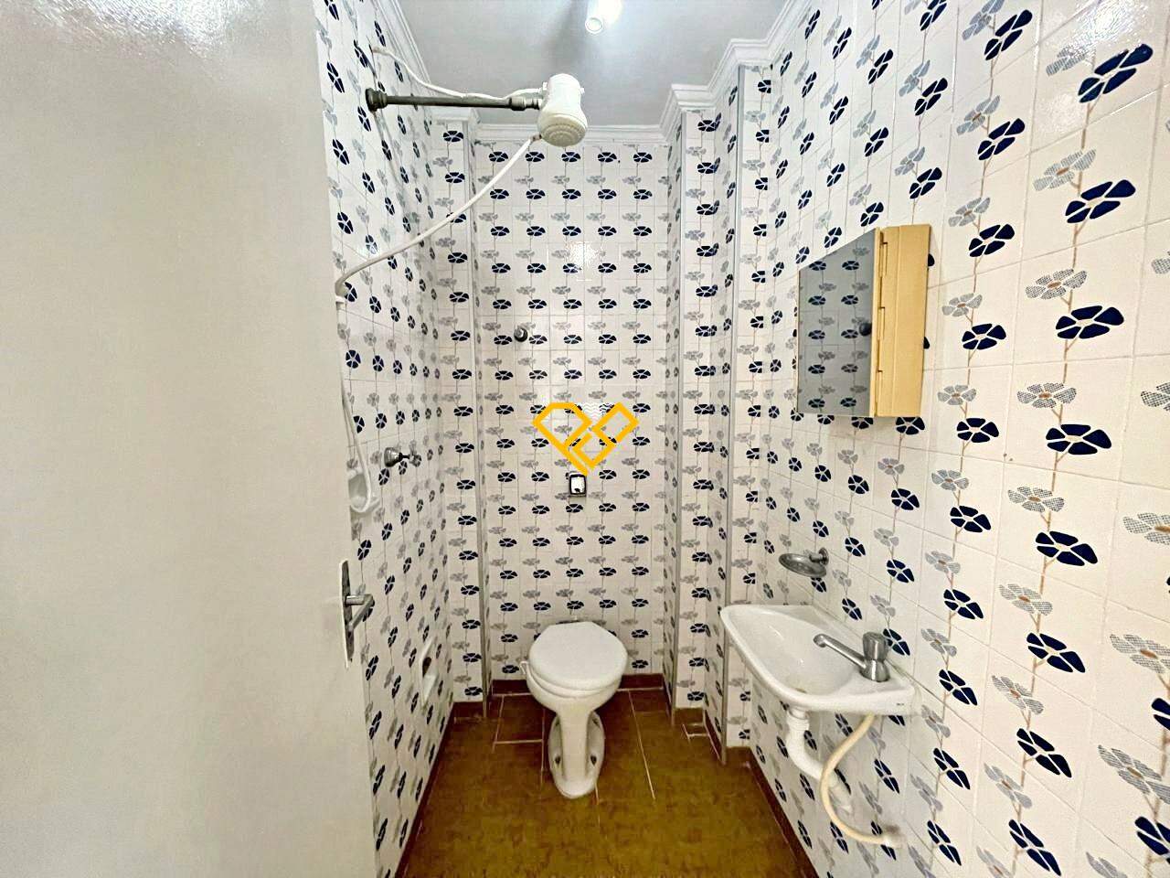 Apartamento para aluguel no Gonzaga: Wc de serviço