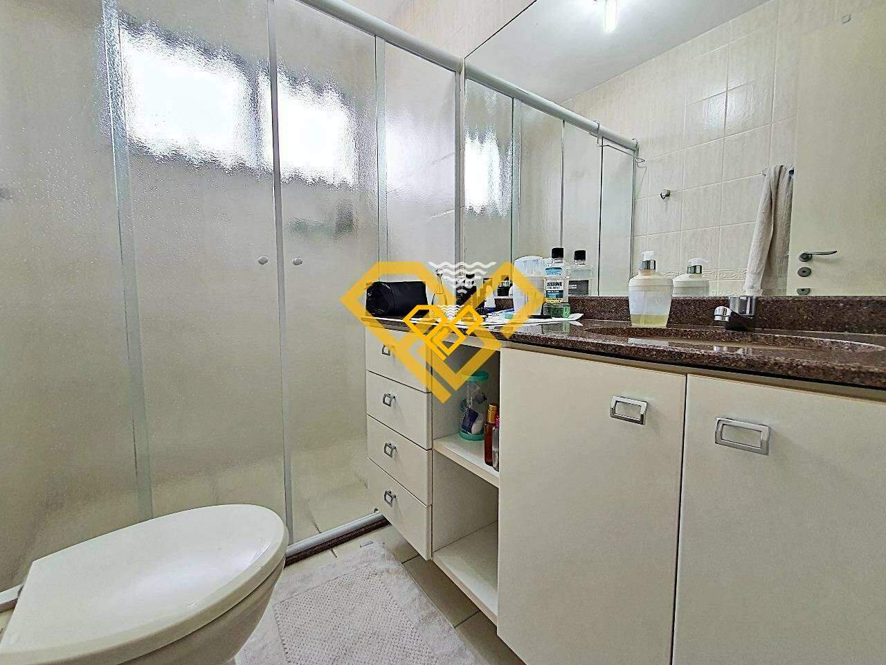 Apartamento para aluguel no Boqueirão: wc social